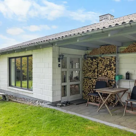 Ferienhaus Diuri - 380m From The Sea By Interhome