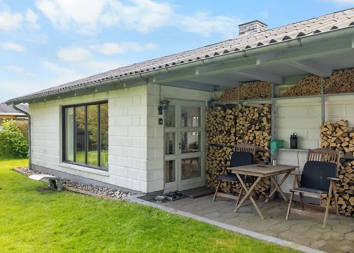 Ferienhaus Diuri - 380m From The Sea By Interhome